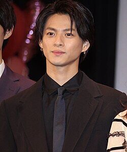 平野紫耀の家族構成の全貌。母親のインスタ説と実家が豪邸の真偽解説